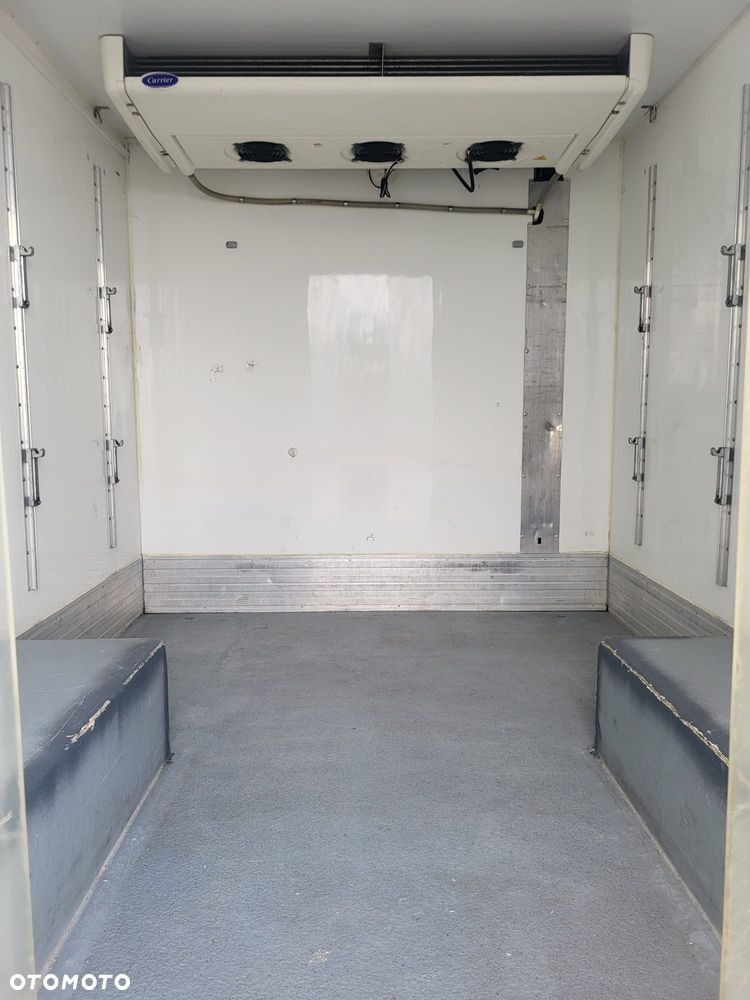 Renault Trafic III 2015r 273 tyś Izoterma chłodnia Mroźnia Sklep Food Truck Agregat zasilanie 230V Trafik - 17
