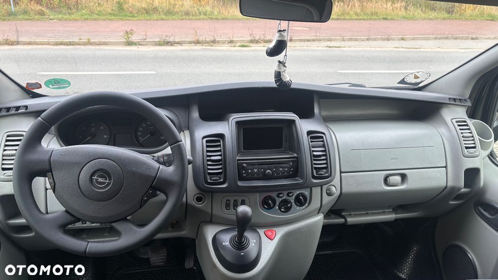 Opel Vivaro - 12