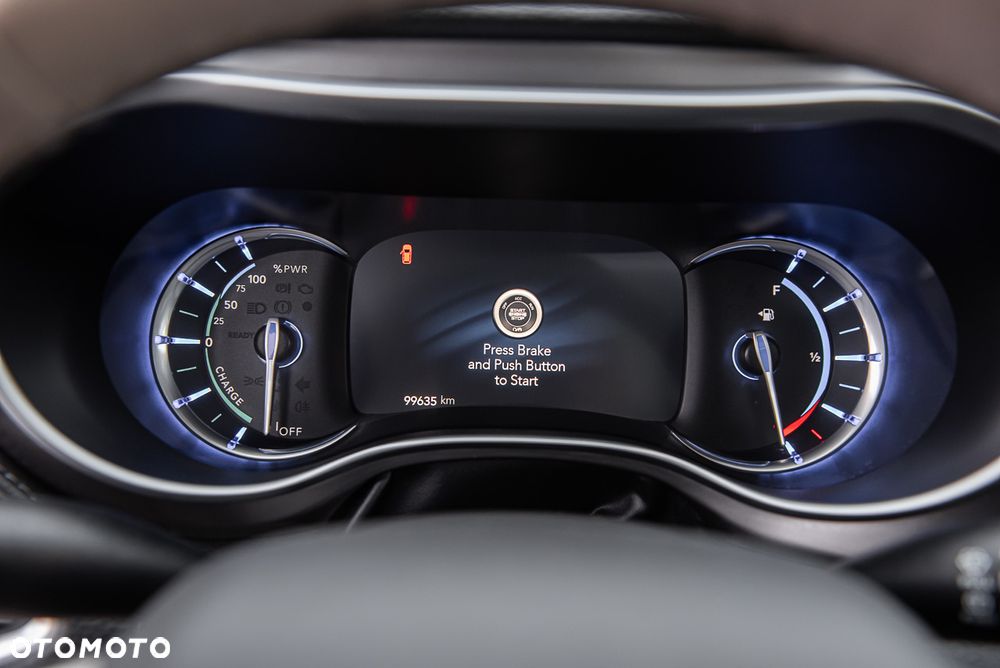 Chrysler Pacifica - 25