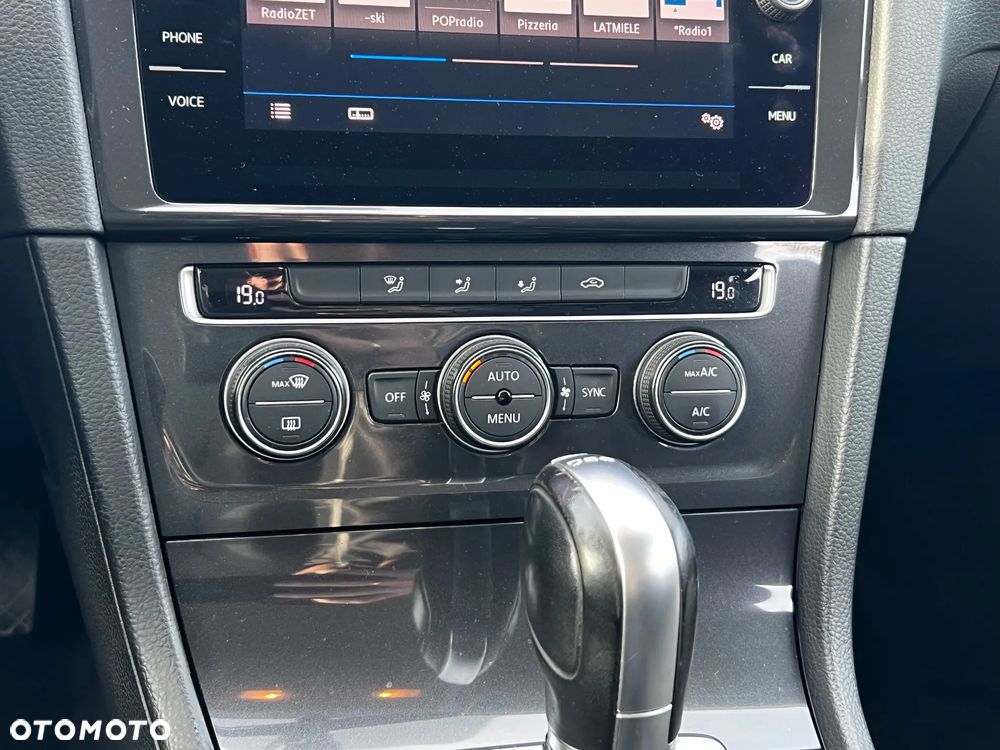 Volkswagen Golf - 11