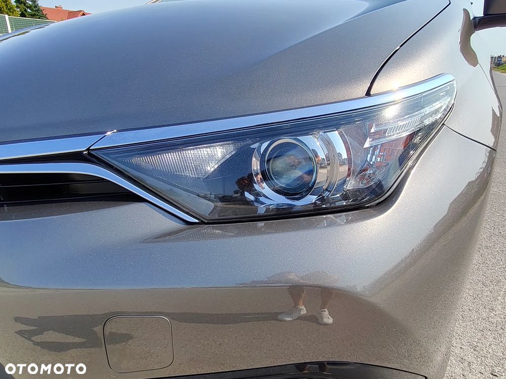 Toyota Auris 1.6 Classic Plus - 3