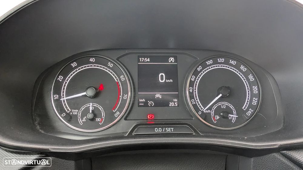 Skoda Fabia 1.0 MPI Ambition - 11