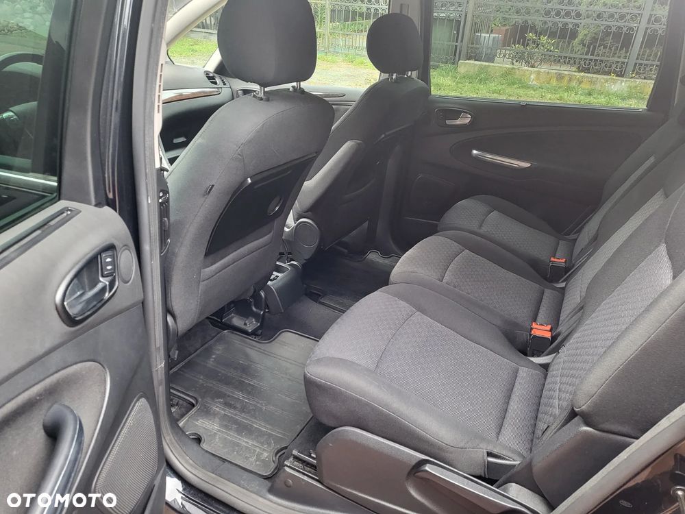 Ford Galaxy 2.0 TDCi Ghia - 9