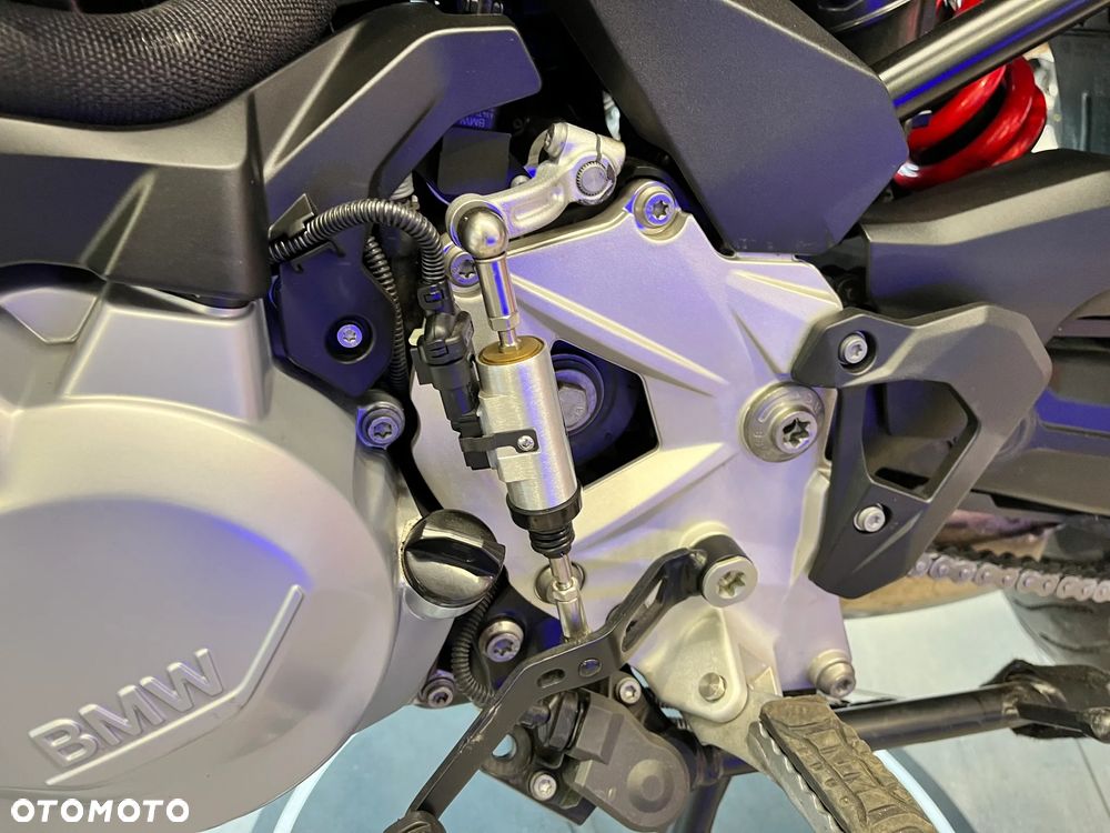 BMW F - 14