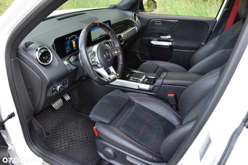 Mercedes-Benz GLB - 18