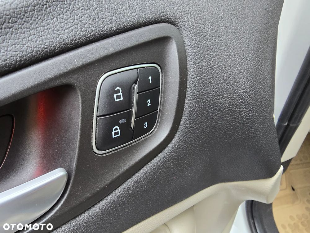 Ford Escape - 13
