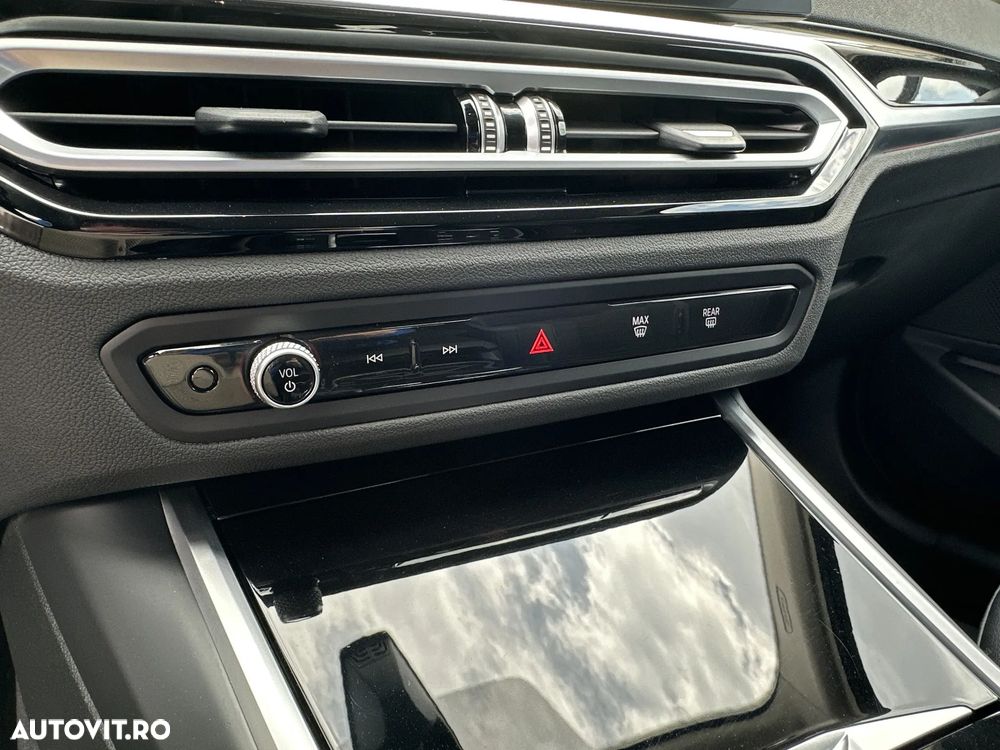 BMW Seria 3 320i xDrive Aut. - 18