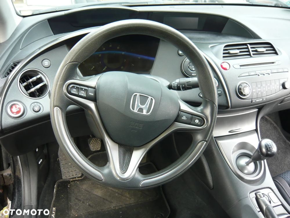 Honda Civic 1.4 i-VTEC - 11
