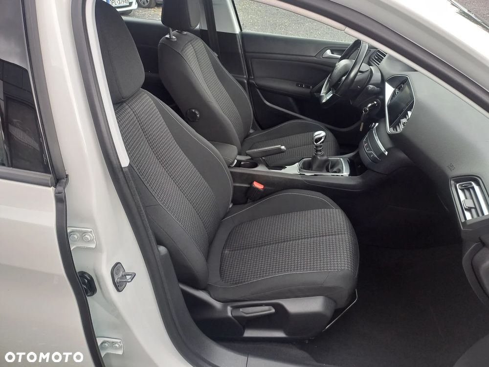 Peugeot 308 - 19