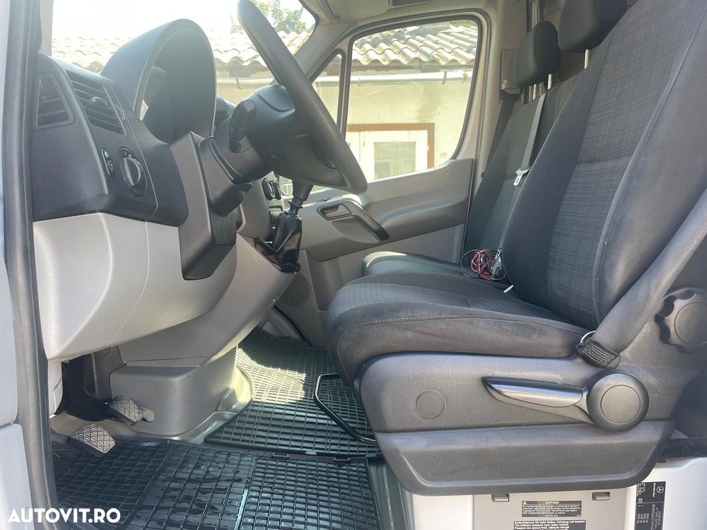 Mercedes-Benz SPRINTER - 8