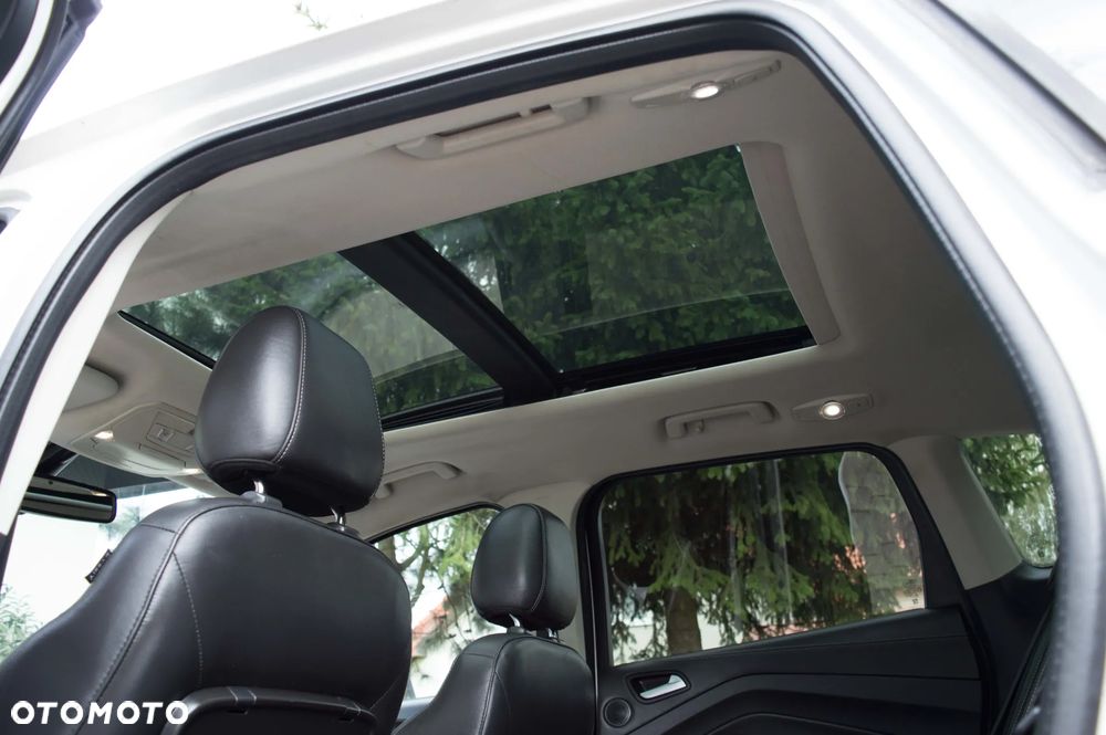 Ford Kuga 2.0 TDCi 2x4 Vignale - 31