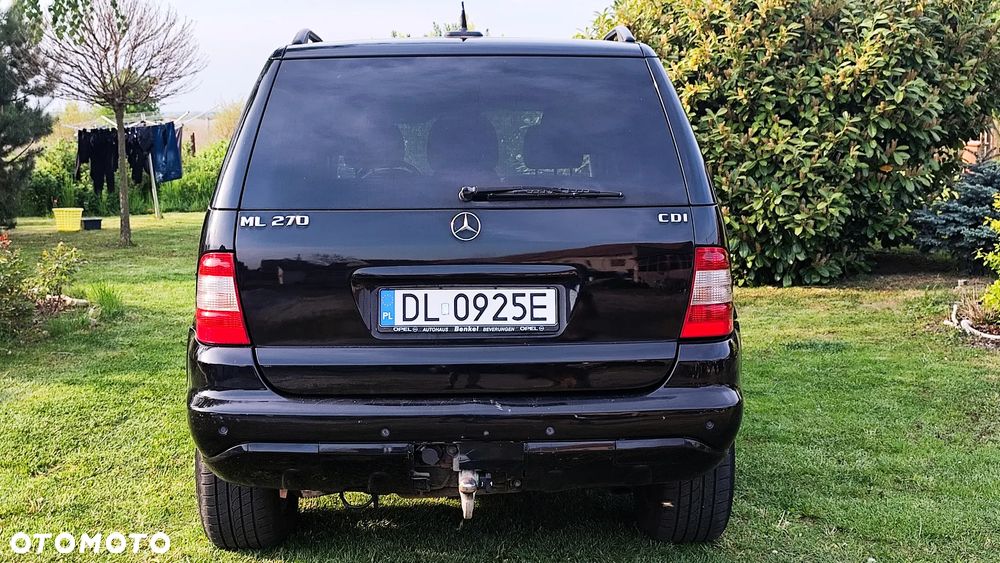 Mercedes-Benz ML - 6