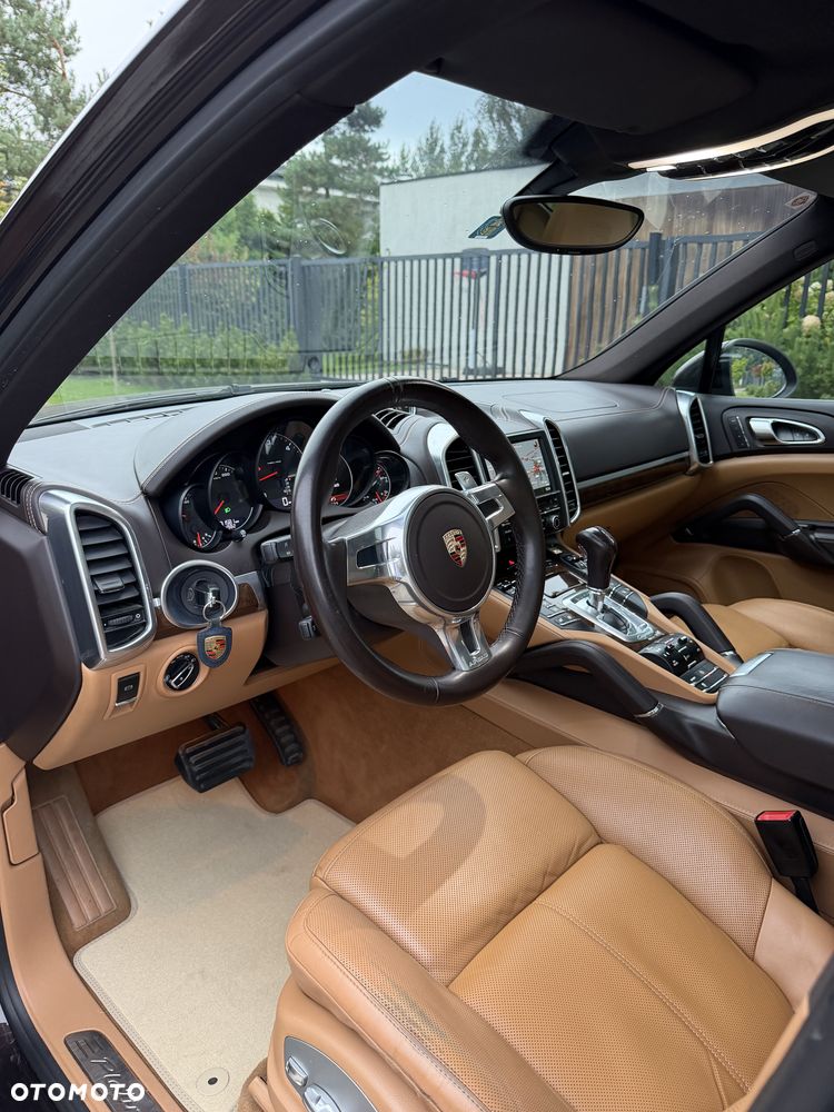 Porsche Cayenne Diesel Platinum Edition - 26