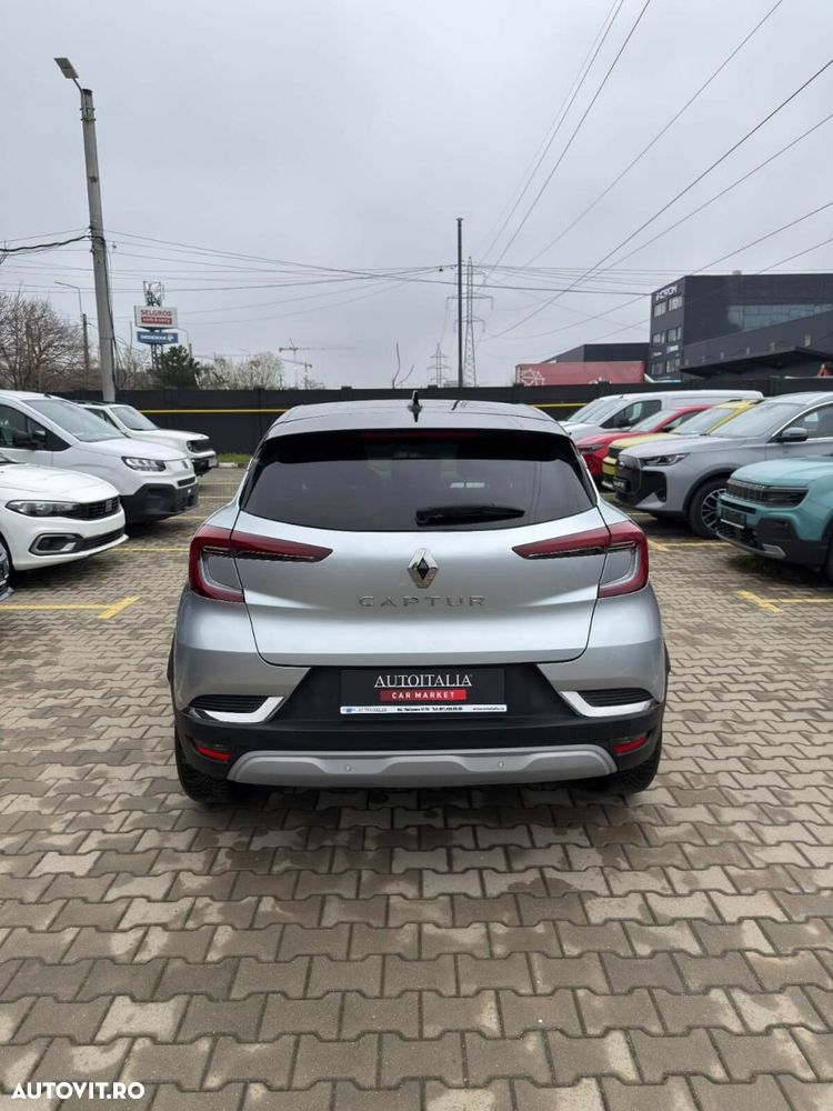 Renault Captur - 17