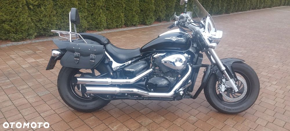 Suzuki Intruder - 10
