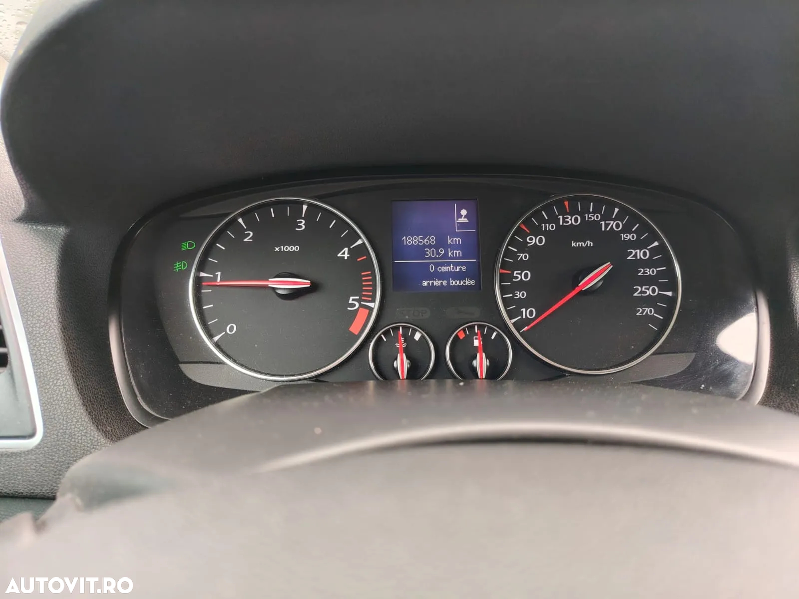 Renault Laguna dCi 150 FAP Start-Stop Bose Edition - 11