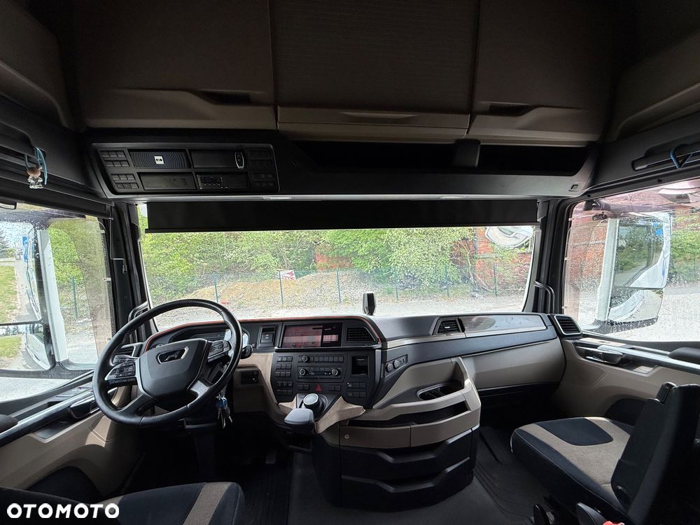 MAN TGX 18.510 *XXL* RETARDER* FULL LED* KLIMA POSTOJOWA* LODÓWKA* KONTRAKT SERWISOWY* 315/70* Z FRANCJI* SUPER STAN - 23