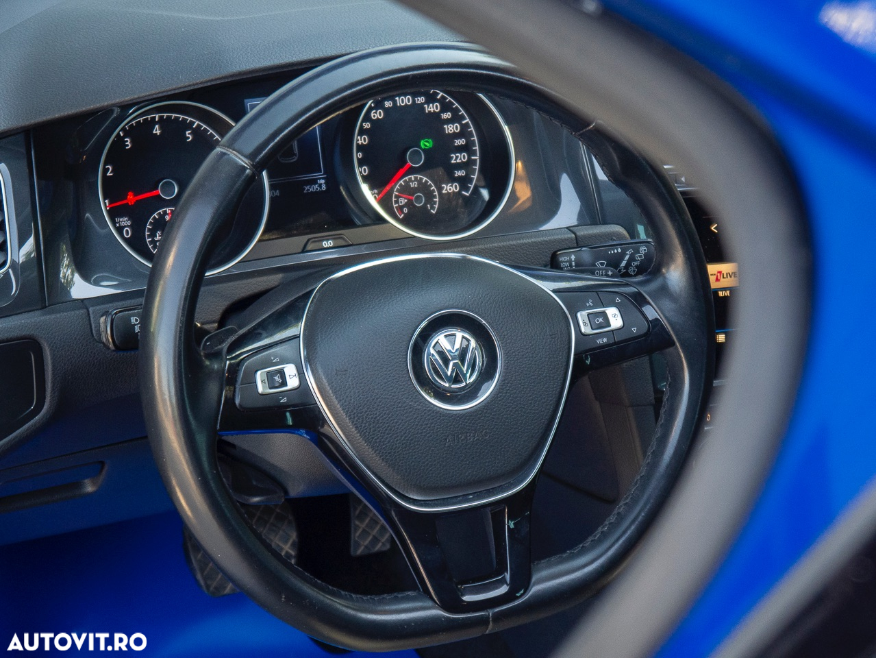 Volkswagen Golf 1.5 eTSI OPF DSG R-Line - 13