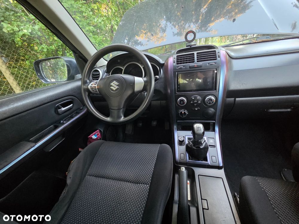 Suzuki Grand Vitara 2.0 Comfort - 9