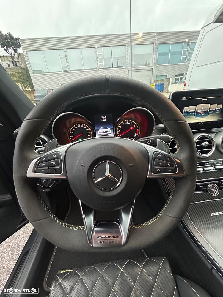 Mercedes-Benz C 63 AMG S - 11