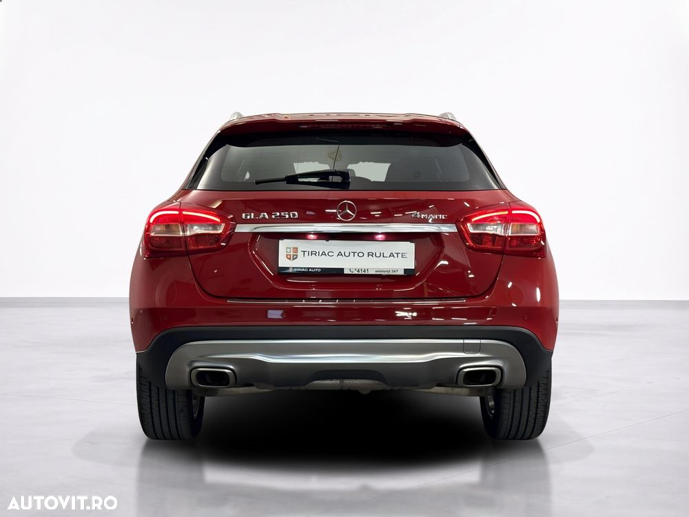 Mercedes-Benz GLA - 5