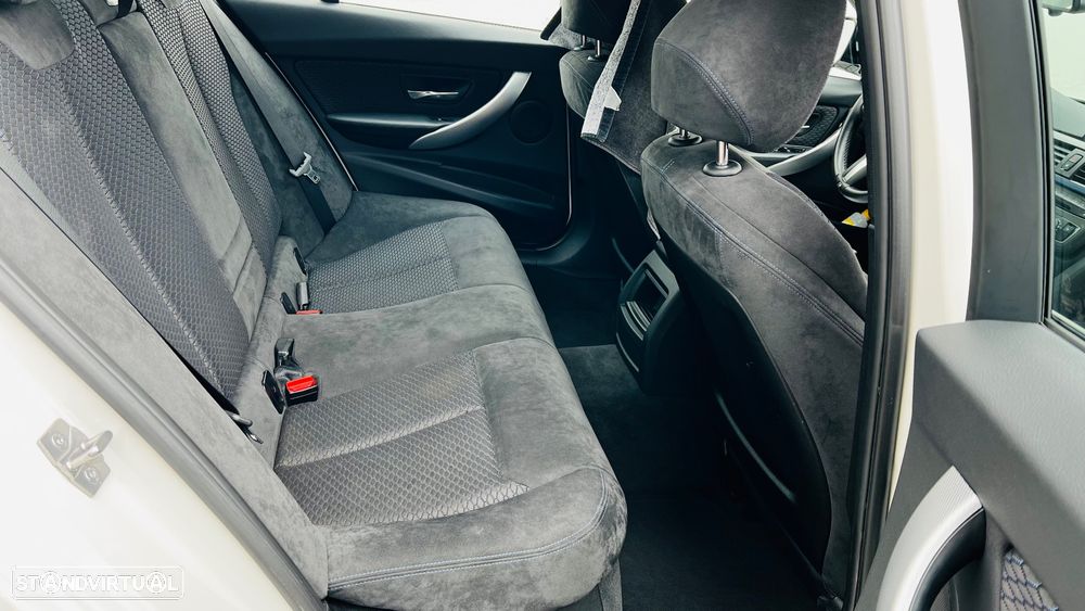 BMW 320 d Pack M - 5