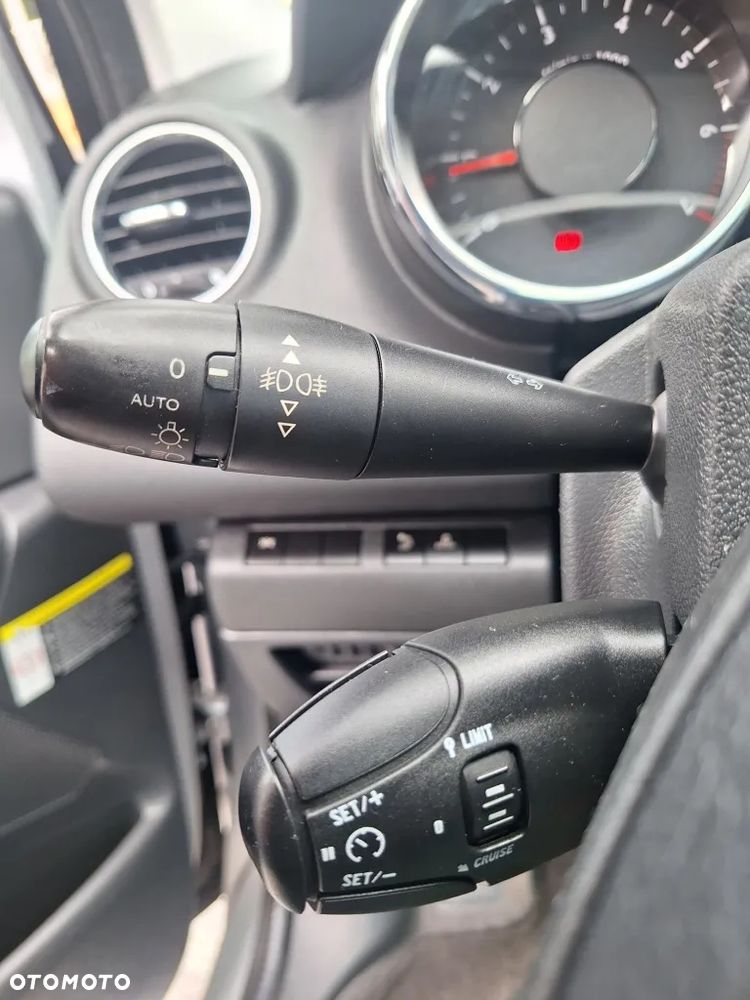 Peugeot 5008 120 VTi Premium - 14
