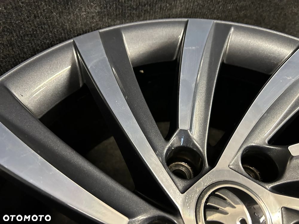 Alufelgi Skoda Octavia IV, III, VW Golf 7, 8, Toutan, Sportsvan 18 cali 5x112 4szt. Ładne! - 18
