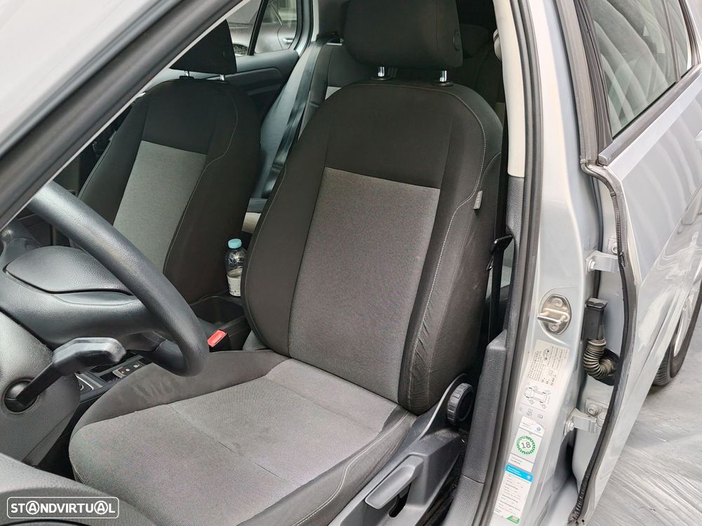VW Golf 1.6 BlueTDI Comfortline - 10