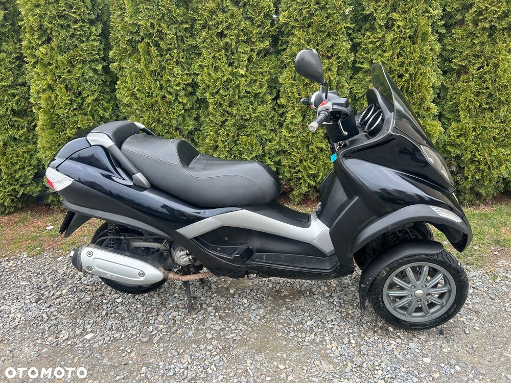 Piaggio MP-3 - 3