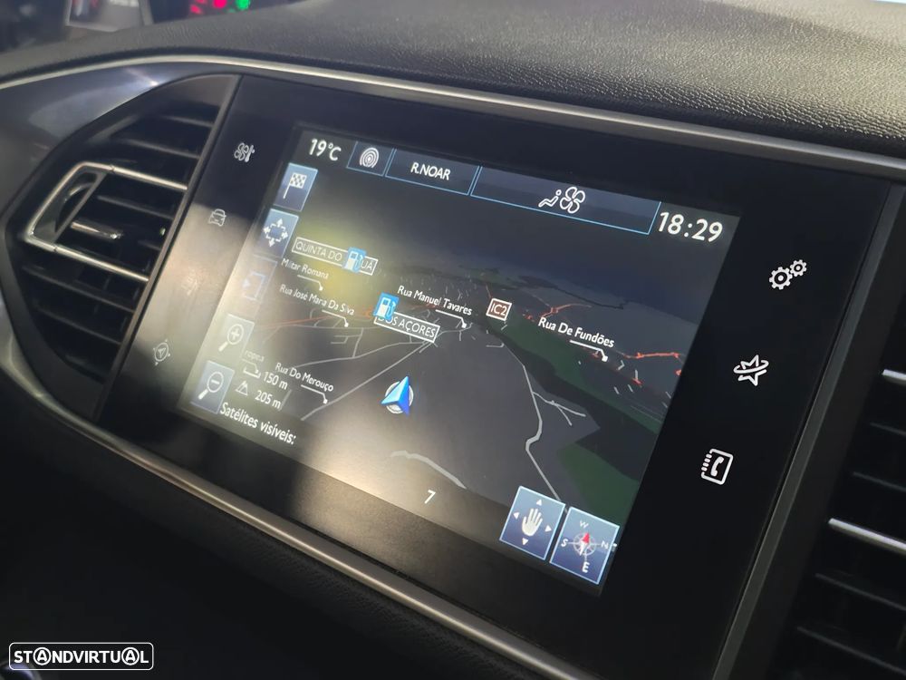 Peugeot 308 BlueHDi FAP 180 EAT8 Stop & Start GT - 12