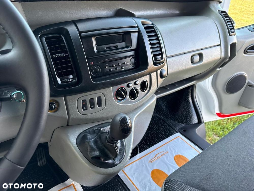 Renault Trafic - 13