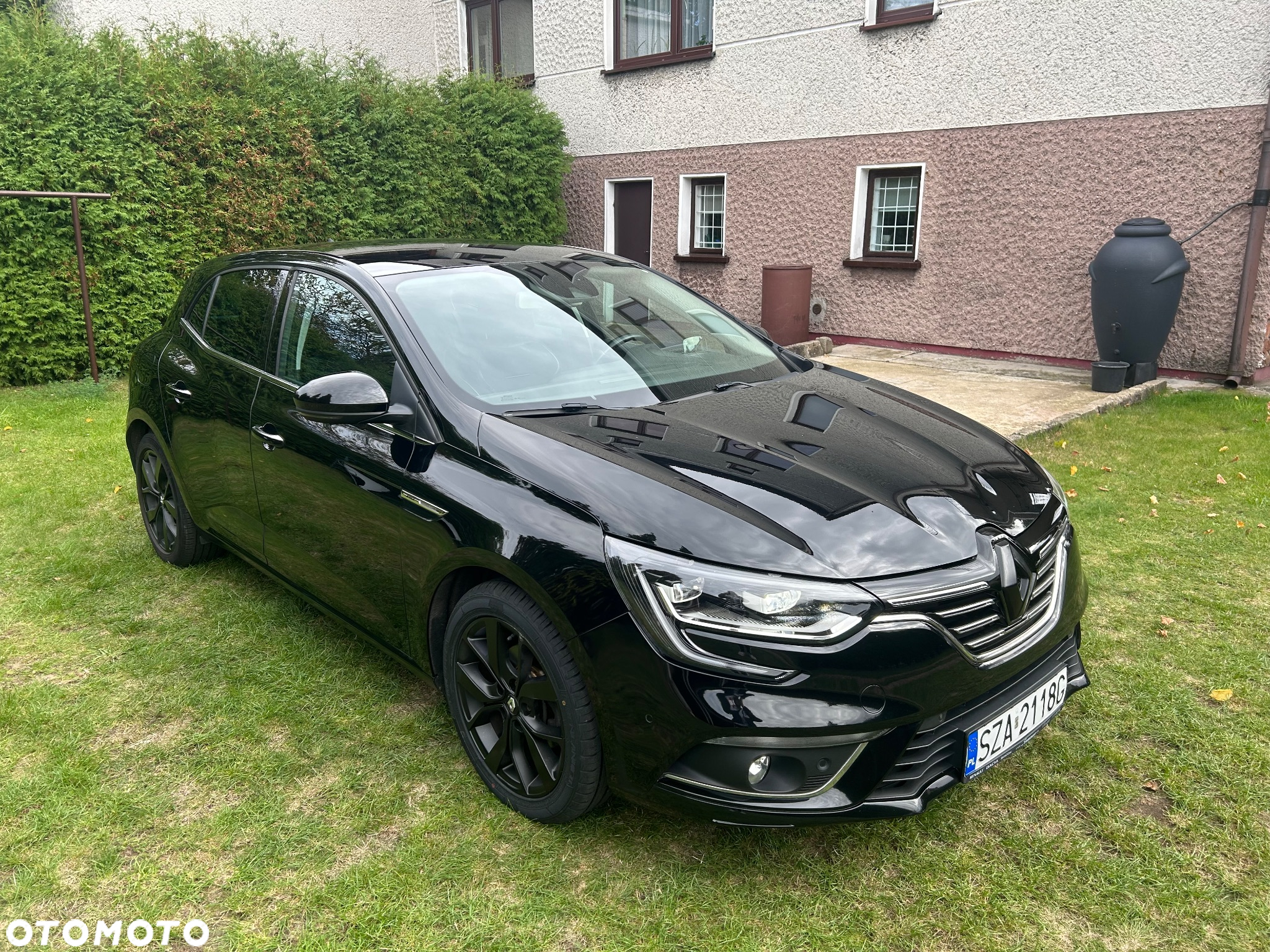 Renault Megane ENERGY TCe 130 BOSE EDITION - 2