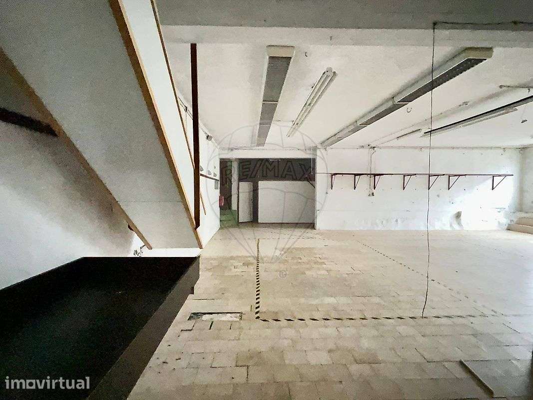 Armazém  para arrendamento - Grande imagem: 3/9