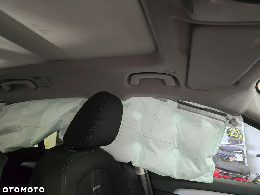 BMW X1 xDrive18d - 23