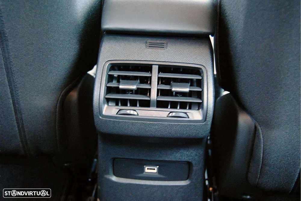 Citroën C4 1.2 PureTech Plus - 24