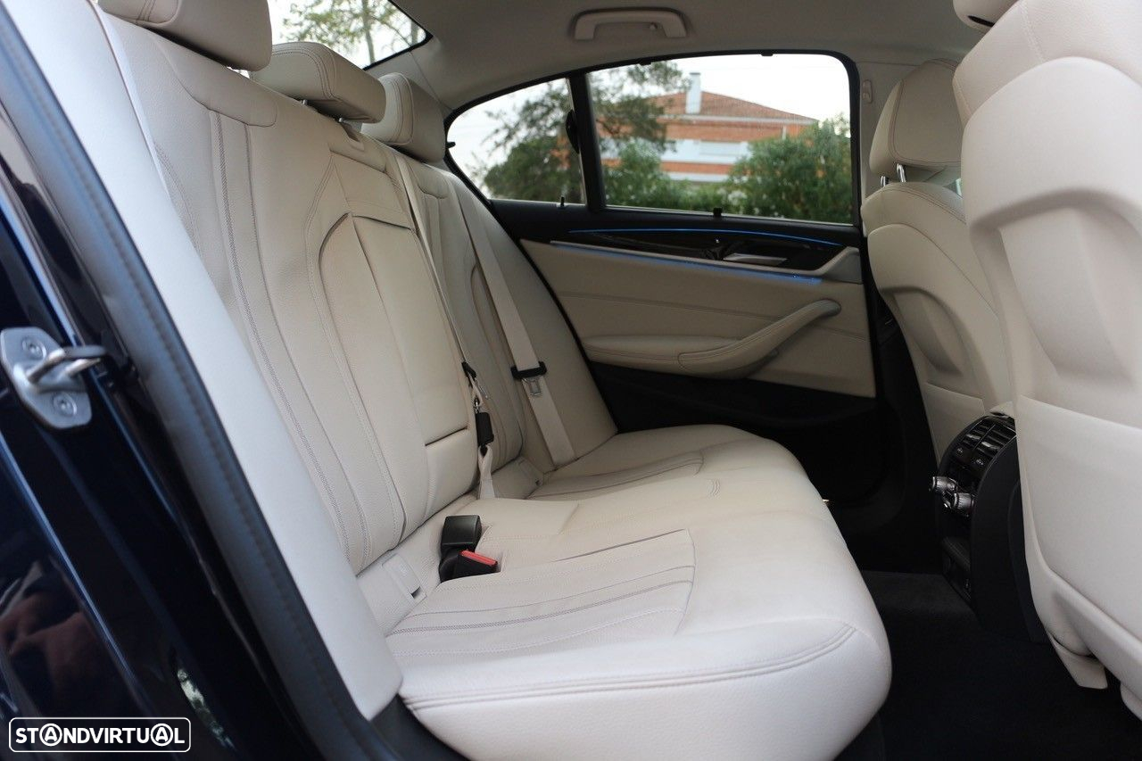 BMW 530 e Line Luxury - 16