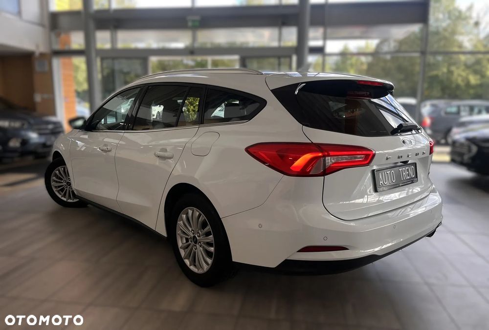 Ford Focus 1.0 EcoBoost Start-Stopp-System TITANIUM DESIGN - 5