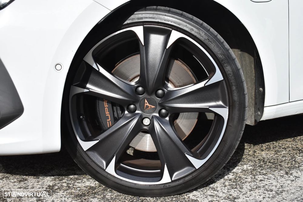 Cupra Leon 1.4 e-Hybrid VZ DSG - 18