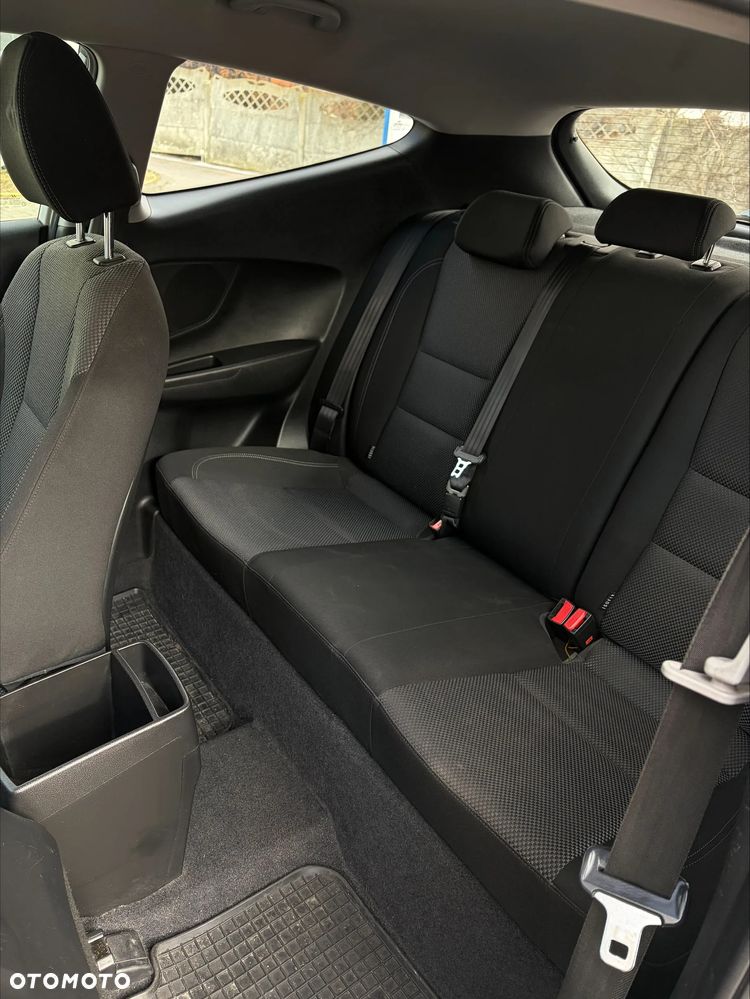 Hyundai i30 1.6 Classic + - 18