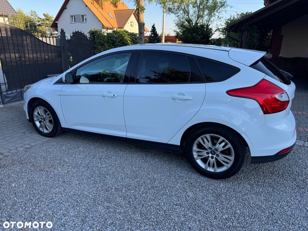Ford Focus 1.6 Trend - 8