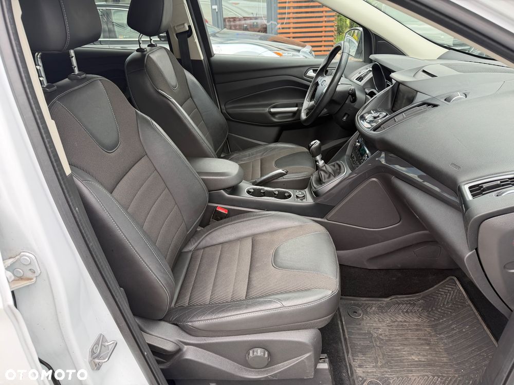 Ford Kuga 1.5 EcoBoost 2x4 Individual - 30