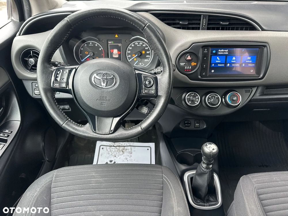 Toyota Yaris 1.5 Active - 26