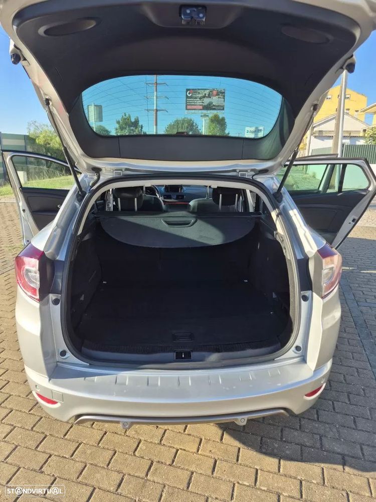 Renault Mégane Sport Tourer - 11