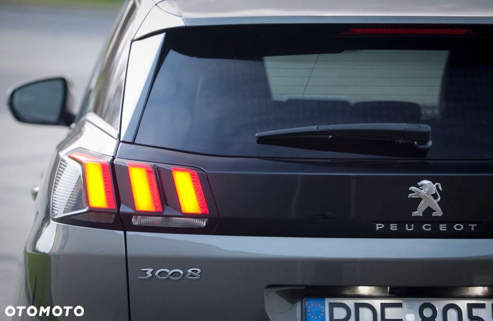 Peugeot 3008 1.6 BlueHDi Allure S&S - 19