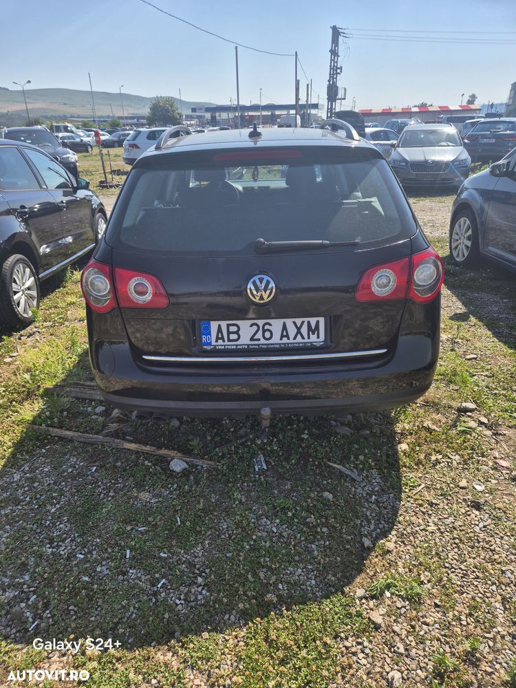 Volkswagen Passat 2.0 TDI Trendline DPF DSG - 4