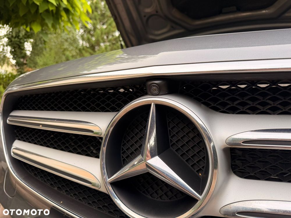 Mercedes-Benz Klasa E 220 d 9G-TRONIC - 4