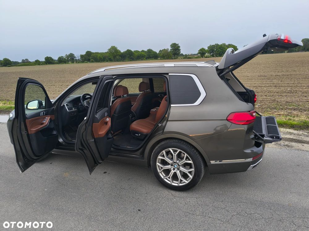 BMW X7 xDrive40d mHEV - 15