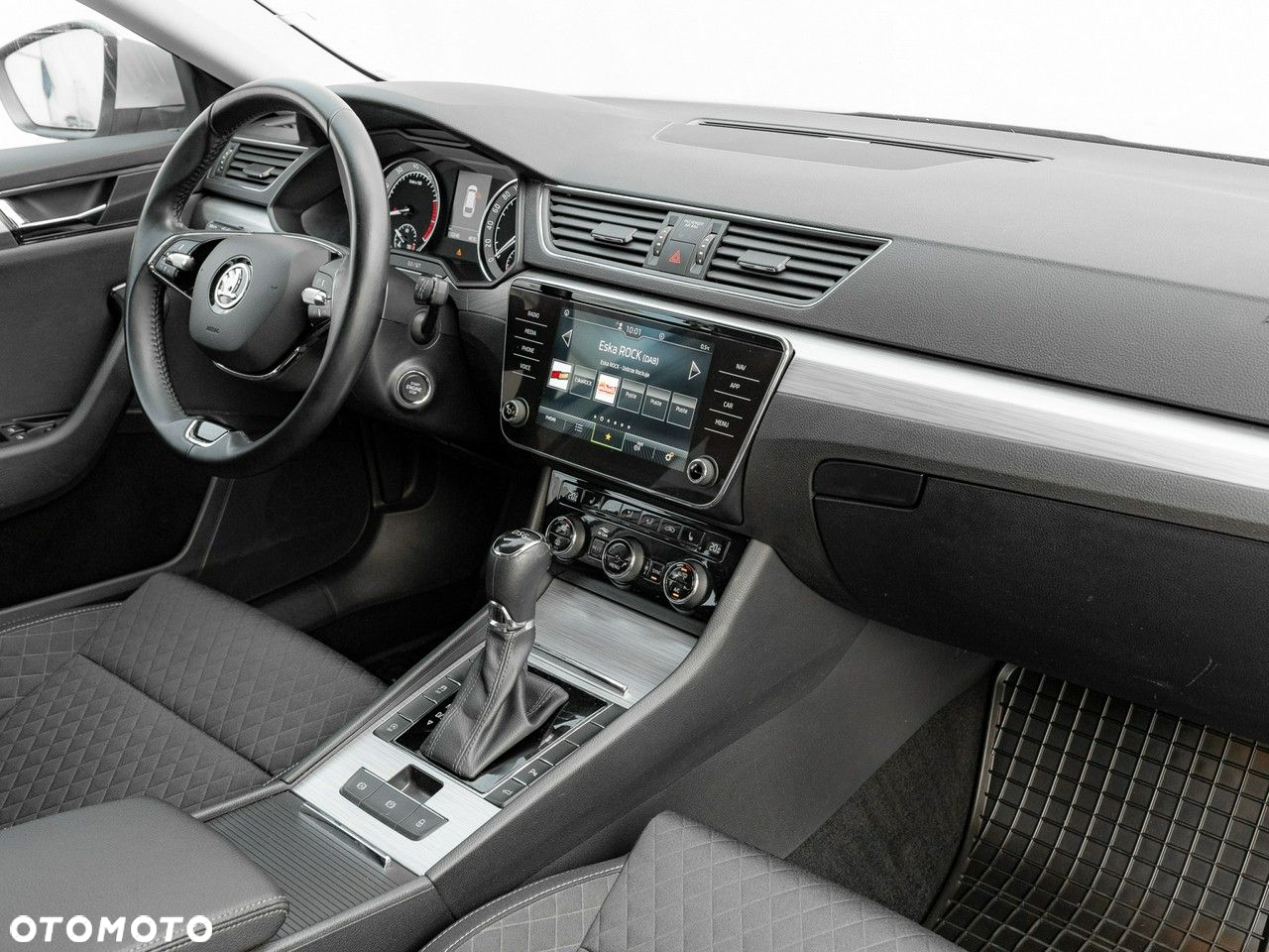 Skoda Superb 2.0 TSI Ambition DSG - 34