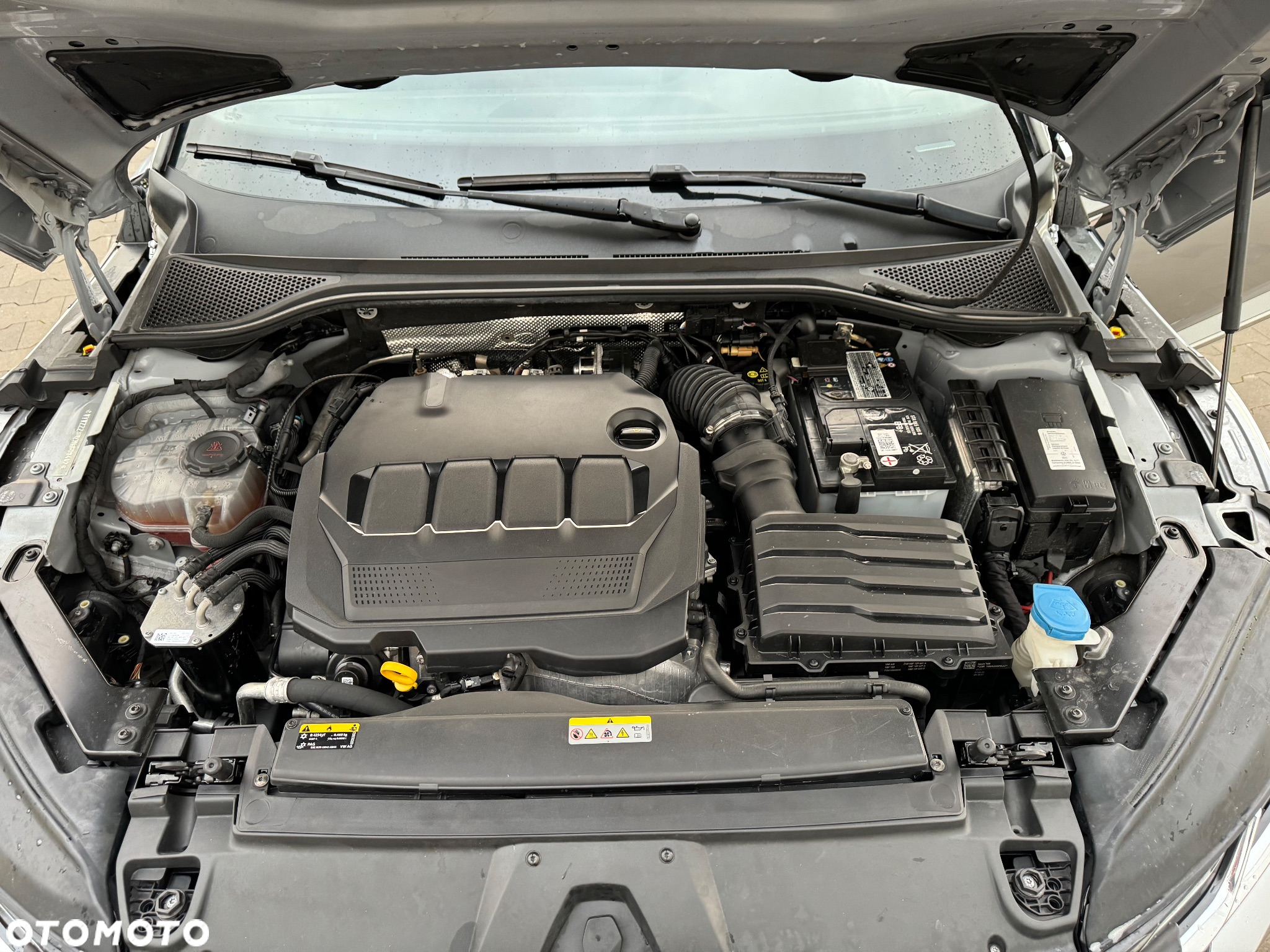 Volkswagen Arteon 2.0 TDI SCR R-Line DSG - 28